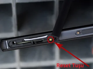 sony-xperia-z3-compact-reset butonu