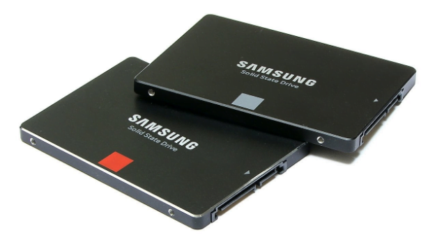 Dizüstü Bilgisayara Samsung SSD Takma kapak