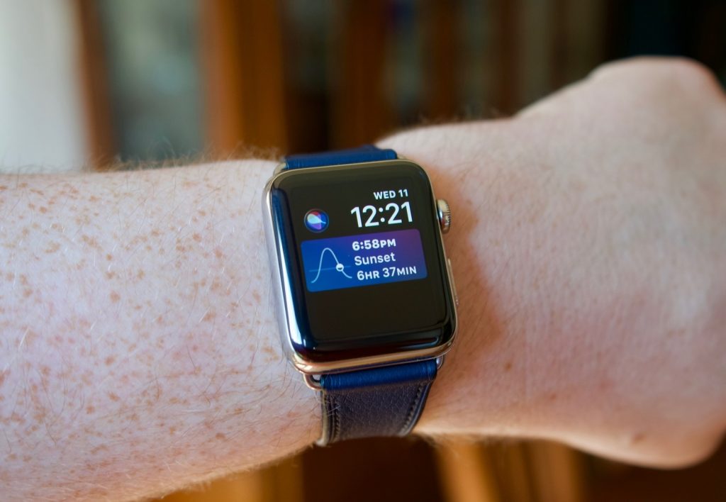 Apple Watchta Siri Watch Face Nasıl Kullanılır kapak