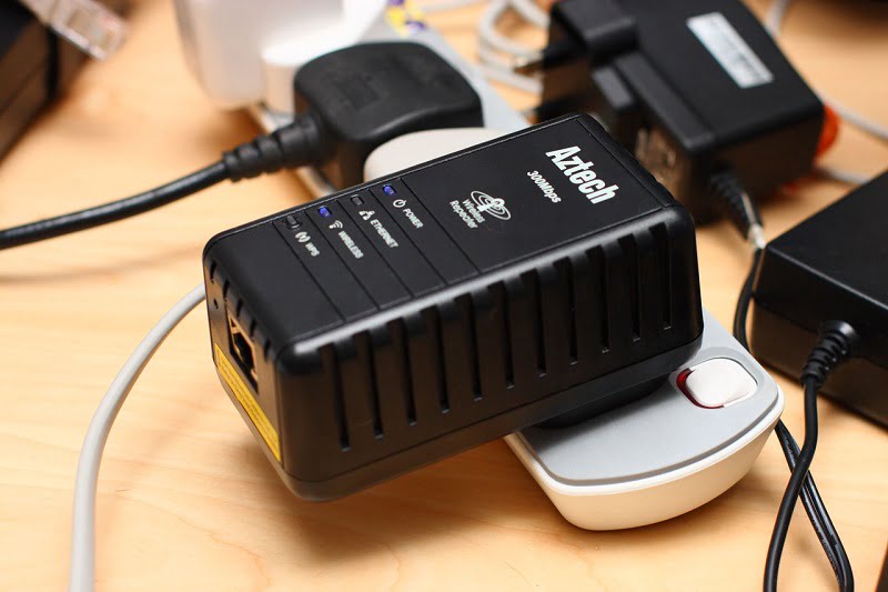 Aztech WL556E Powerline Kurulumu kapak - Aztech WL556E Powerline Kurulumu