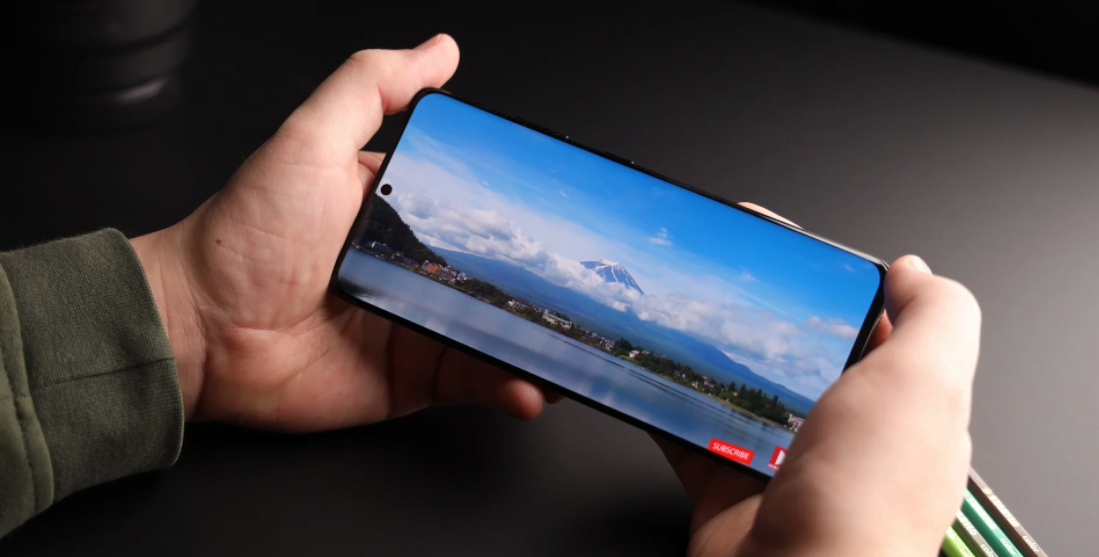 KAPAKSAMSUNG - Samsung S Serisinde Ekran Çözünürlüğü ve Ekran Yenileme Hızı Nasıl Değiştirilir ?