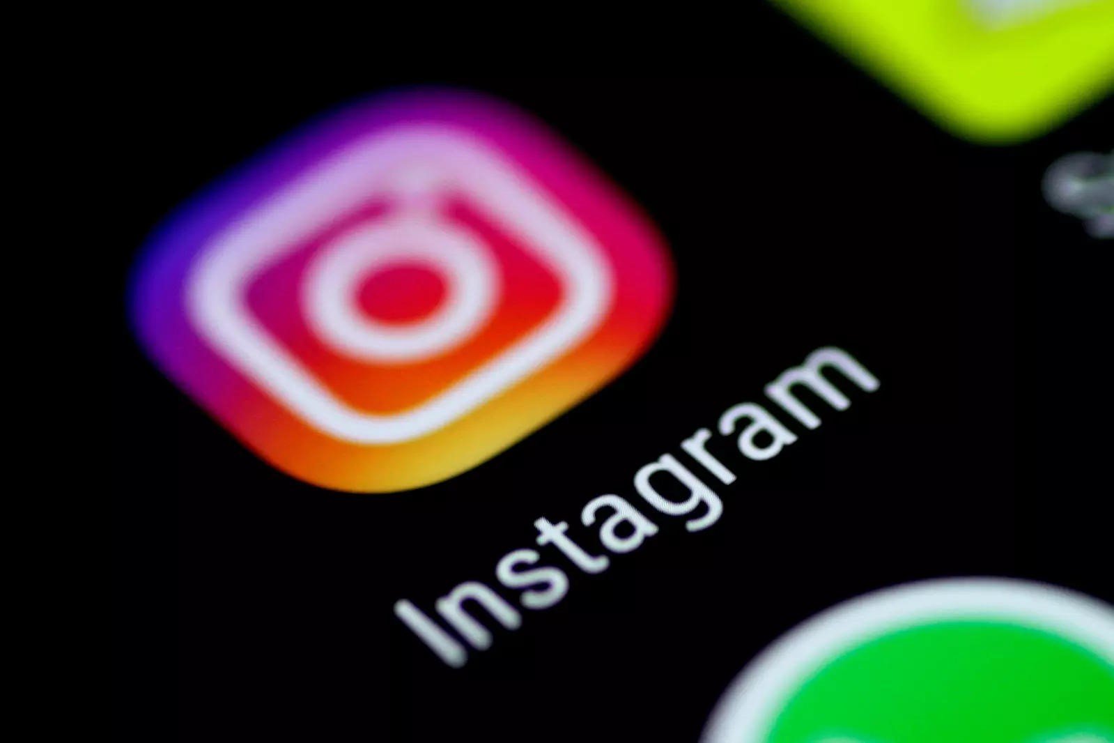 instagram hikayelerine birden fazla fotograf nasil eklenir ongorsel - Instagram Hikayelerine Birden Fazla Fotoğraf Nasıl Eklenir?
