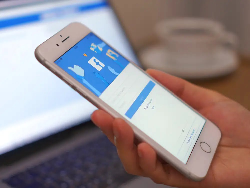 iPhoneda Facebook Uygulamasinin Onbellegi Nasil Temizlenir kapak