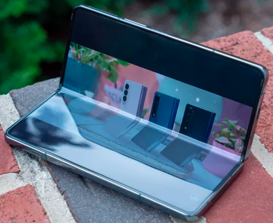 Galaxy Z Flip 4te Ekran Goruntusu Nasil Alinir kapak