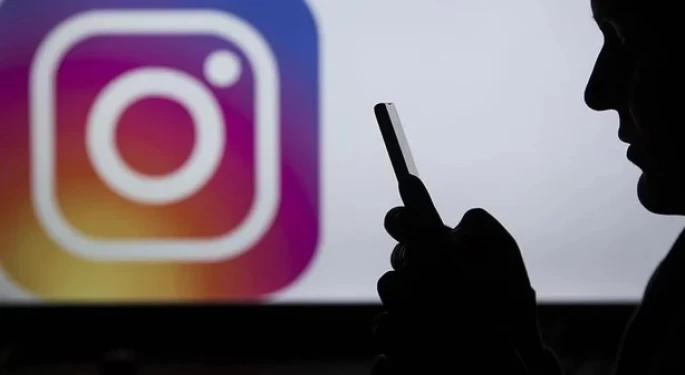 Instagram’da etiketli fotoğrafları gizleme