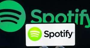 Spotify Çalma Listesine Şarkı Ekleme