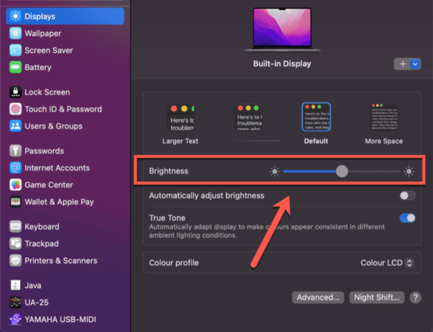 Mac Otomatik Parlaklık Devre Dışı Bırakma Mac' te Otomatik Parlaklık Nasıl Devre Dışı Bırakılır