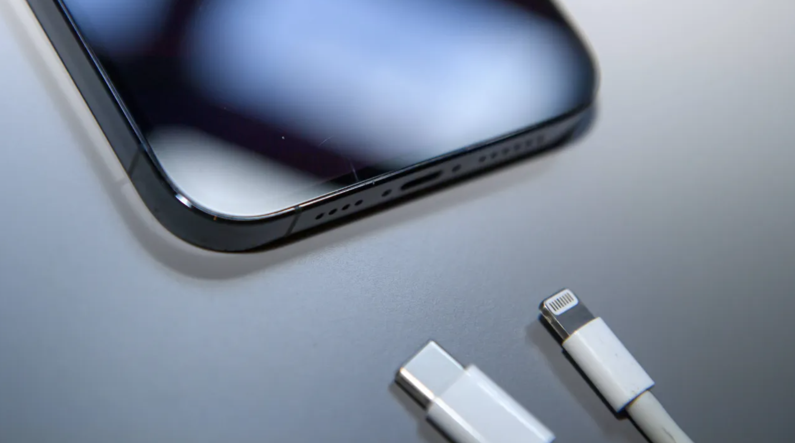 iPhone 15 Şarj ve Pil Performansı iPhone 15 Şarj ve Pil Performansı