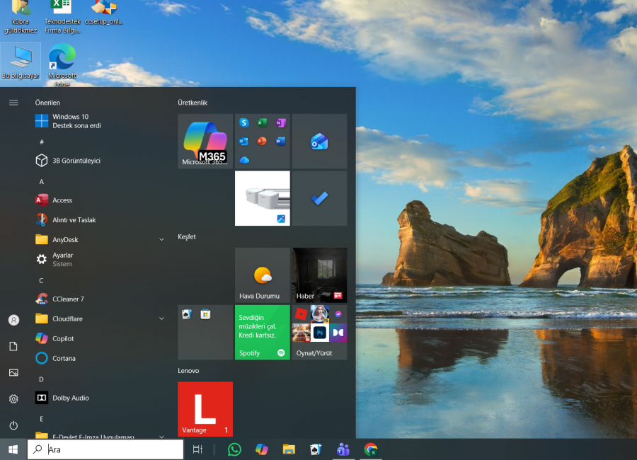Windows 11 Görev Çubuğuna Ayırıcı Ekleme Windows 11 Görev Çubuğuna Ayırıcı Ekleme