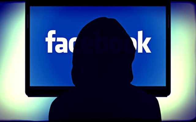 Facebook Profiline Kimin Baktığı Öğrenme