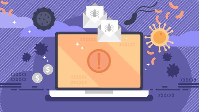 Bilgisayar kullanıcısı ücretsiz antivirüs yazılımlarını karşılaştırıyor.