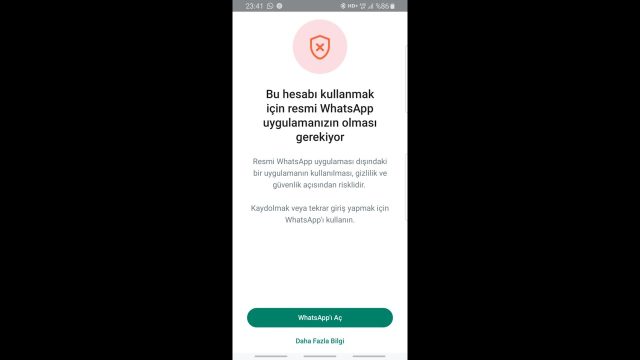 Resmi WhatsApp uygulamasının gerektiğine dair hata mesajını gösteren bir ekran görüntüsü.