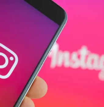 Instagram Hikayesinde Çift Kamera Kullanımı