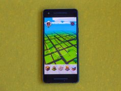 Android telefonda Minecraft sunucusu kurma sürecini gösteren bir görsel.