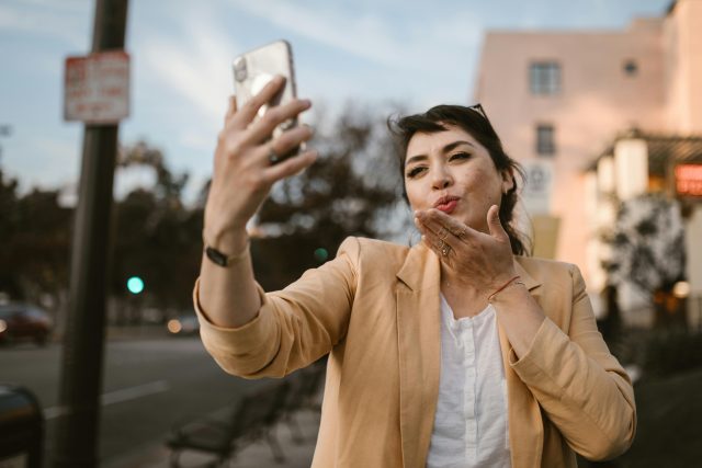 Apple'da WhatsApp Numarası Nasıl Değiştirilir