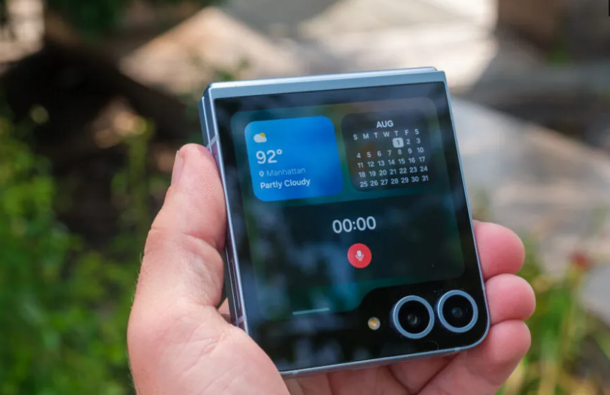 Galaxy Z Flip 7 FE Inceleme 4 - Galaxy Z Flip 7 FE İnceleme