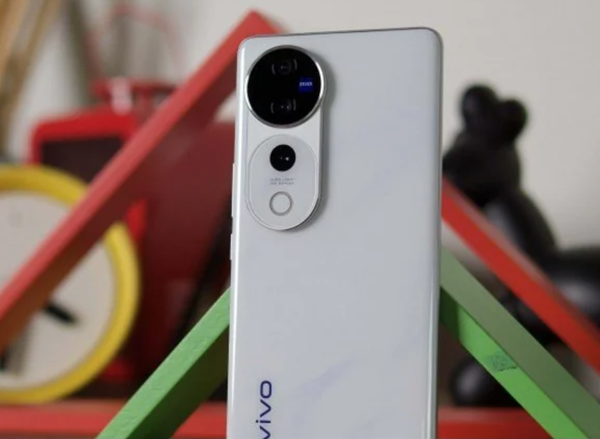 Vivo S20 4 - Vivo S20 Orta Segmentte Şıklık ve Performansın Dengesi