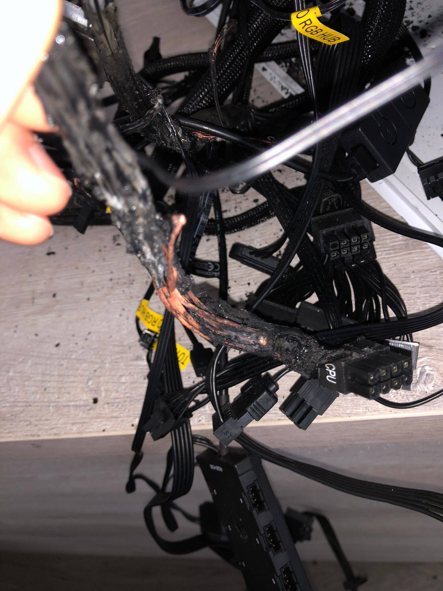 PSU Kablosu Çok Isınıyor Sorunu PSU kablosunun aşırı ısınmasını engellemek için alınması gereken önlemler.