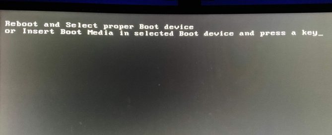 Bilgisayarın hard diskinin çıkarılmasının ardından sistemin açılmaması sorununun görseli.
