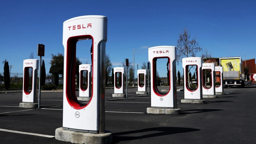 Tesla Supercharger Nedir