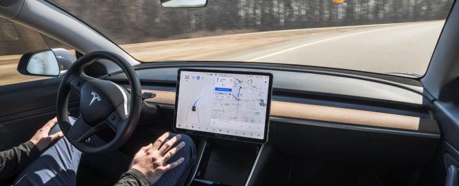 Tesla Otonom Sürüş Nasıl Çalışır