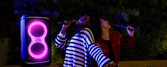 JBL PartyBox 520 - Havuz Partilerinin Vazgeçilmezi JBL PartyBox 520