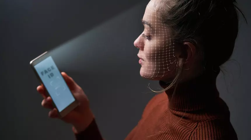 Face ID Dikkat Farkındalığı Nedir