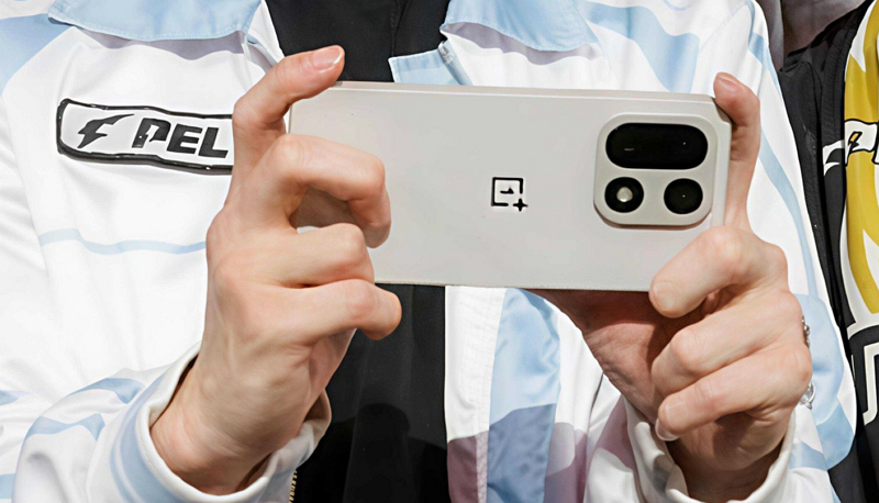 OnePlus 15 özellikleri